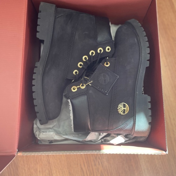 Timberlands - Picture 6 of 6